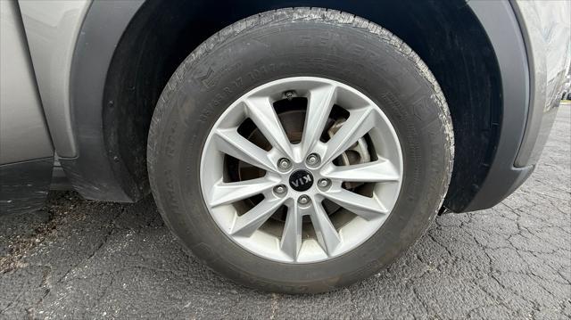 used 2019 Kia Sorento car, priced at $17,115