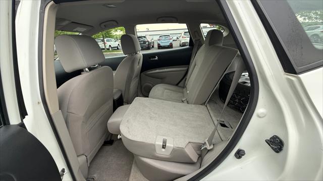 used 2015 Nissan Rogue Select car, priced at $5,500