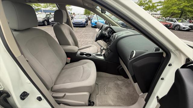 used 2015 Nissan Rogue Select car, priced at $5,500