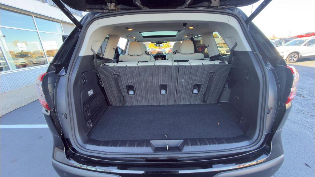used 2023 Subaru Ascent car, priced at $33,155
