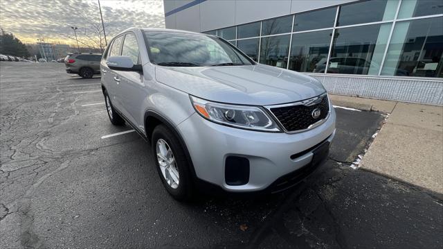 used 2014 Kia Sorento car, priced at $10,880