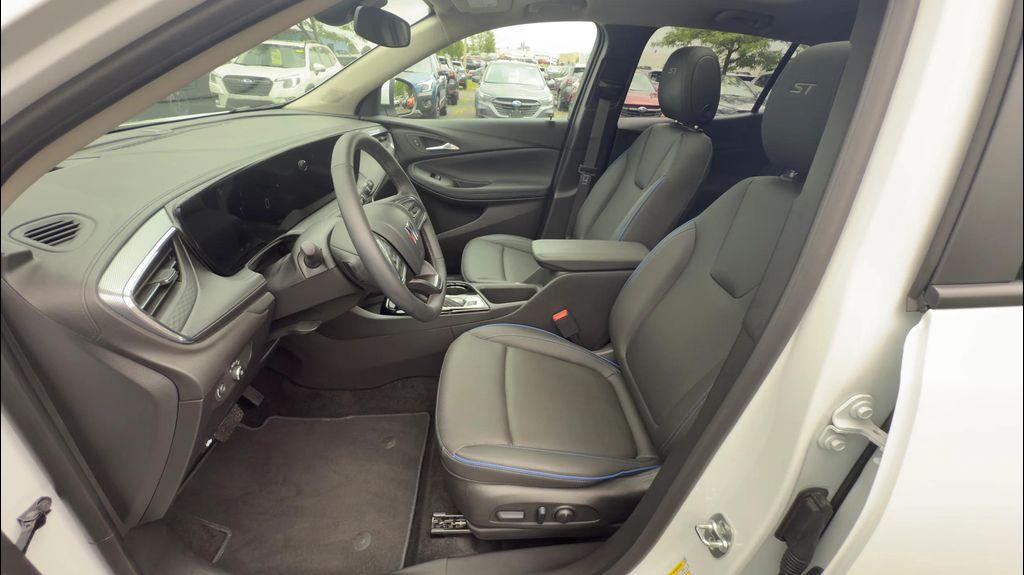 used 2025 Buick Encore GX car, priced at $25,968