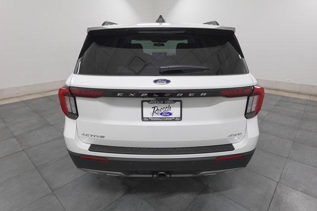 new 2025 Ford Explorer car, priced at $48,915