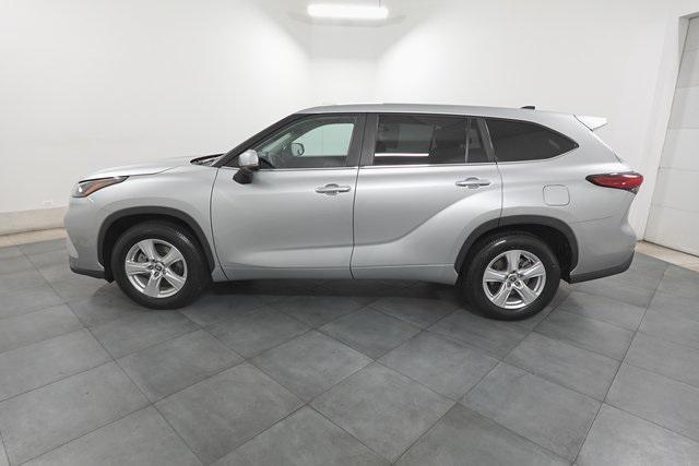 used 2023 Toyota Highlander car, priced at $33,000