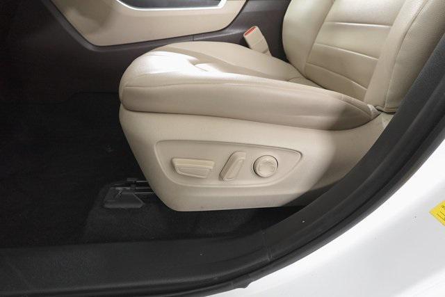 used 2022 Toyota Highlander Hybrid car, priced at $36,000