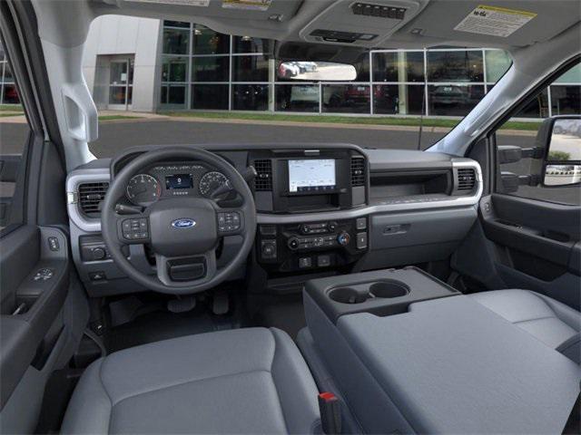 new 2025 Ford F-450 car, priced at $62,435