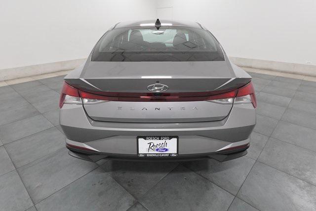 used 2021 Hyundai Elantra car