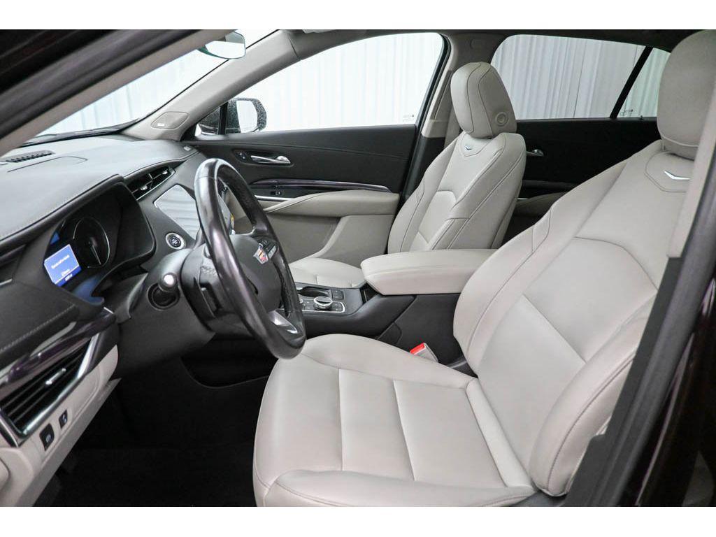 used 2021 Cadillac XT4 car, priced at $22,992