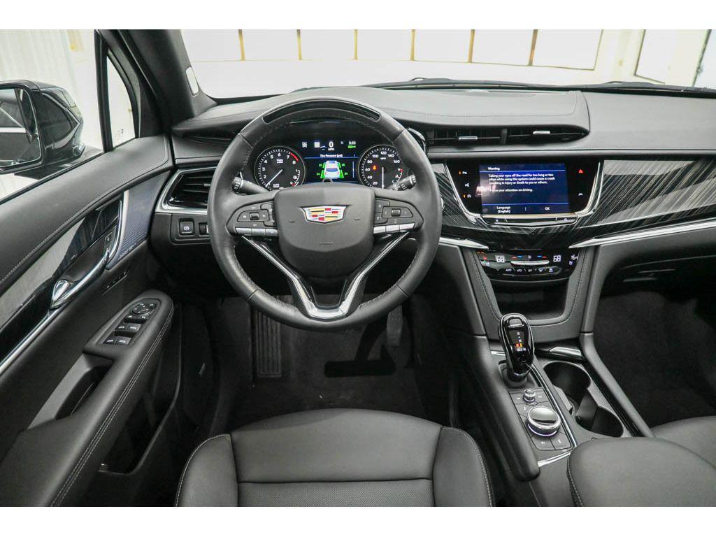 new 2025 Cadillac XT6 car, priced at $66,585
