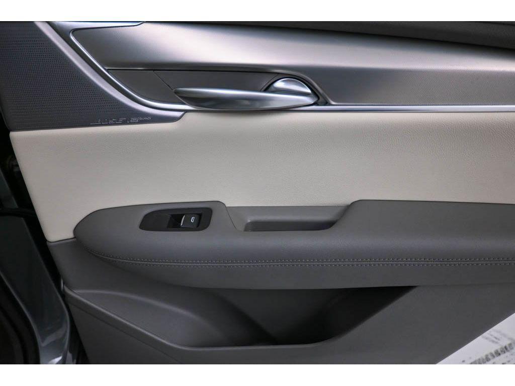 used 2024 Cadillac XT5 car, priced at $42,994