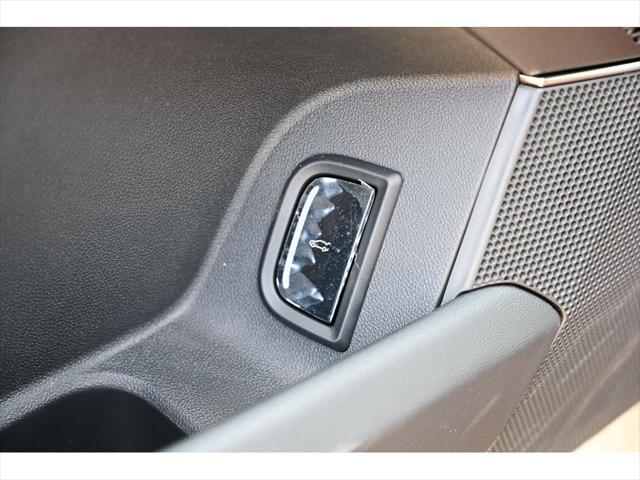 new 2025 Cadillac LYRIQ car, priced at $64,800