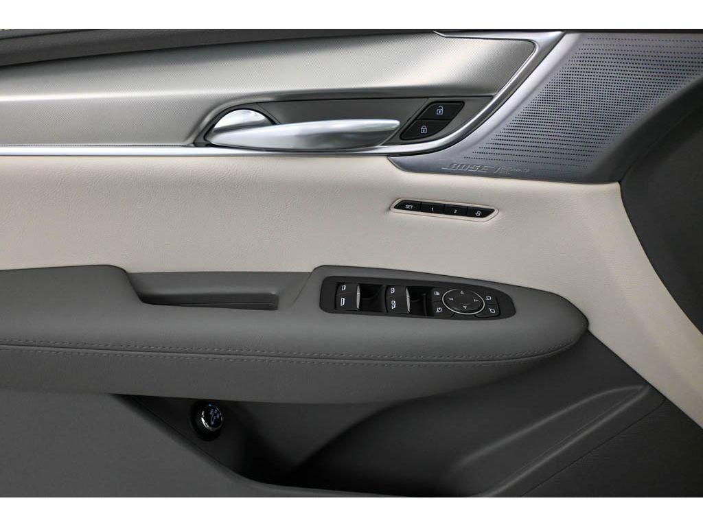 new 2025 Cadillac XT5 car, priced at $52,090