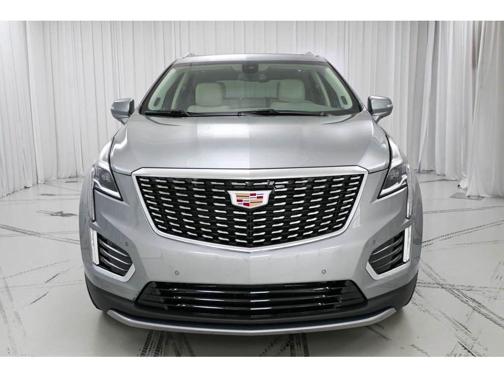 new 2025 Cadillac XT5 car, priced at $52,090