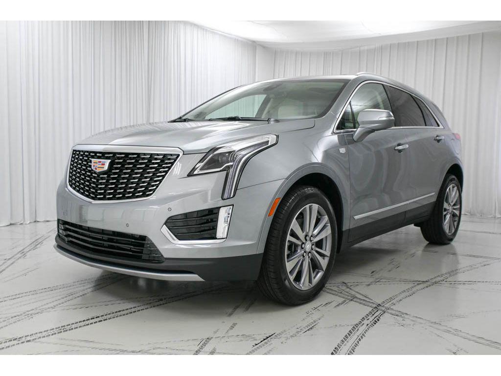 new 2025 Cadillac XT5 car, priced at $52,090