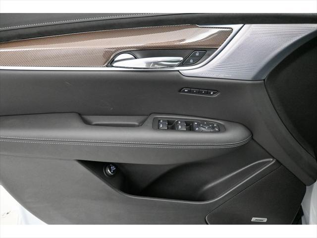 new 2025 Cadillac XT6 car, priced at $82,783