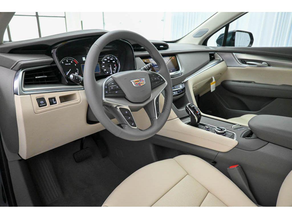 new 2025 Cadillac XT5 car, priced at $52,715