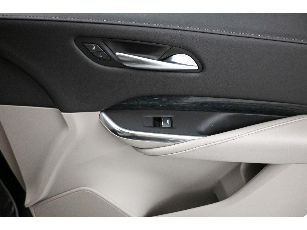used 2023 Cadillac XT4 car, priced at $28,845