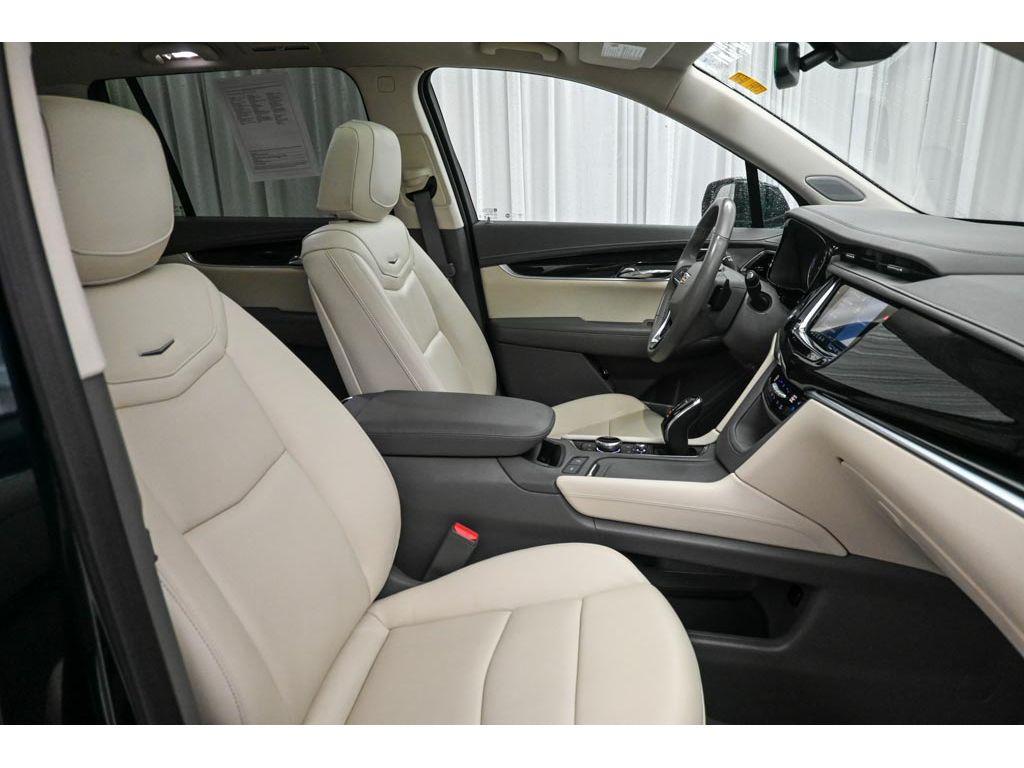 used 2024 Cadillac XT6 car, priced at $45,395
