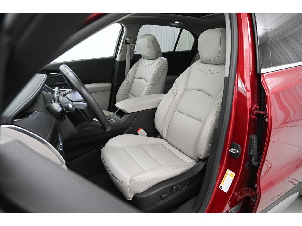 used 2020 Cadillac XT4 car, priced at $23,995