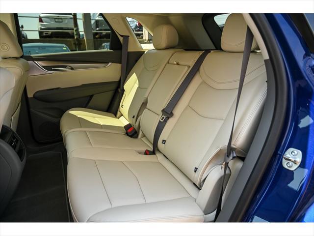 new 2025 Cadillac XT5 car, priced at $53,615