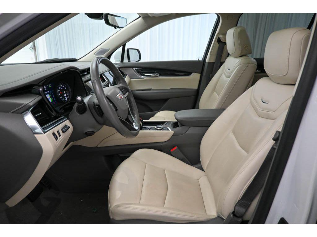 used 2022 Cadillac XT6 car, priced at $39,195