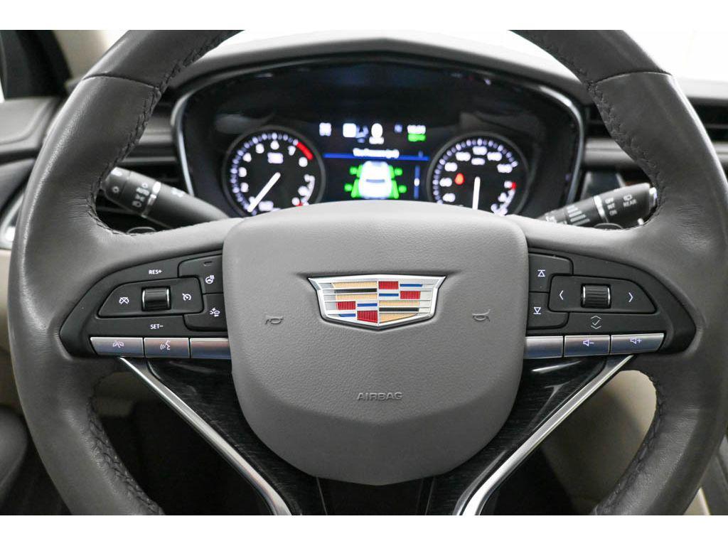 used 2022 Cadillac XT6 car, priced at $39,195