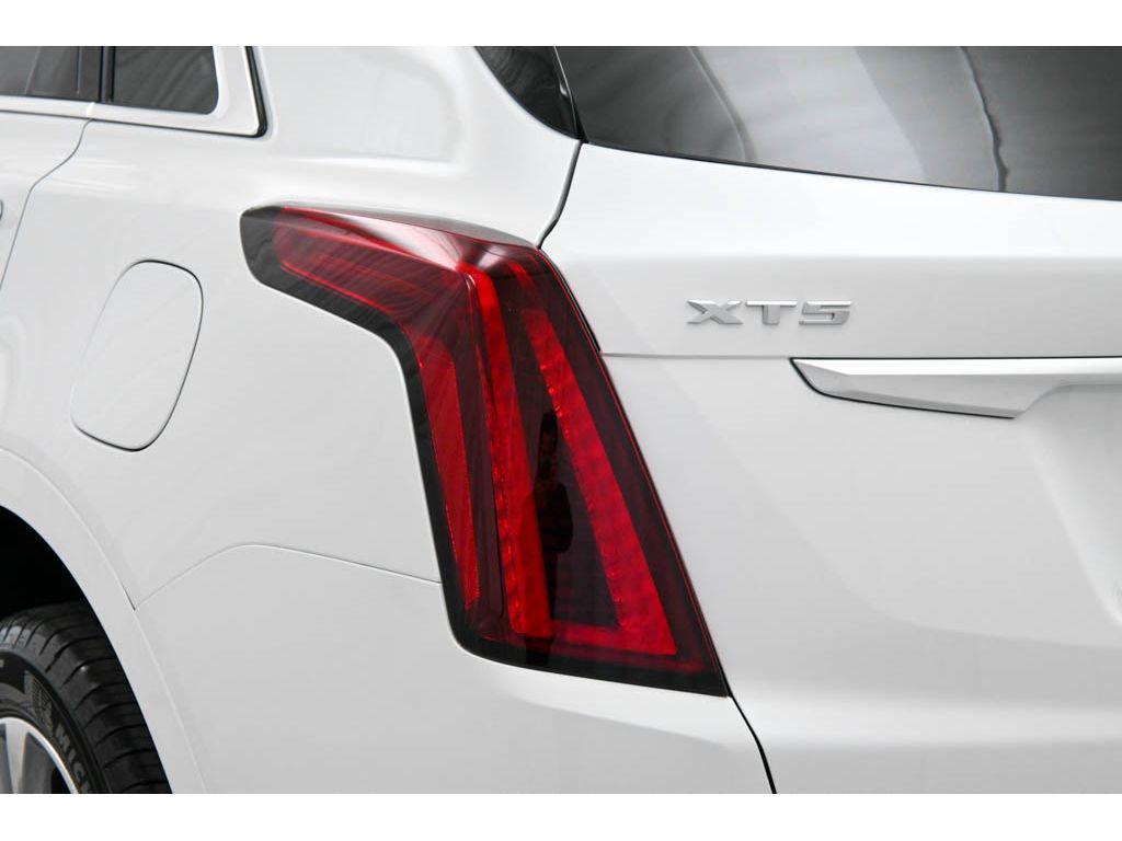 new 2025 Cadillac XT5 car, priced at $53,315