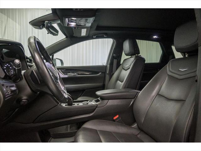 used 2020 Cadillac XT5 car, priced at $32,375