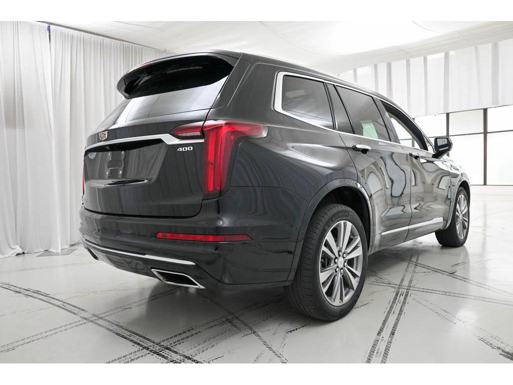 used 2022 Cadillac XT6 car, priced at $33,133