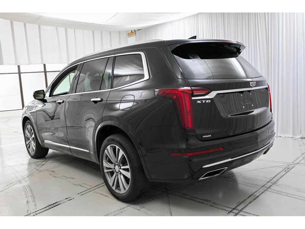 used 2022 Cadillac XT6 car, priced at $33,133
