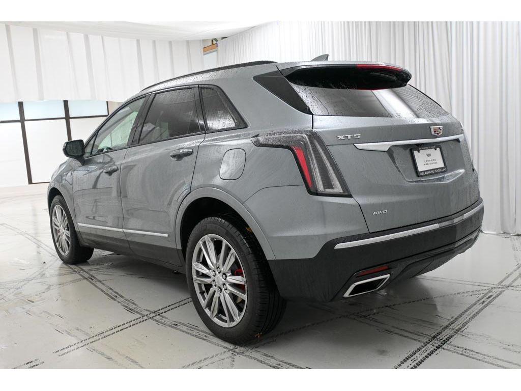 used 2023 Cadillac XT5 car, priced at $39,995
