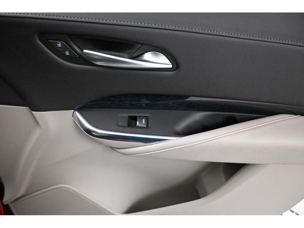 used 2023 Cadillac XT4 car, priced at $29,992