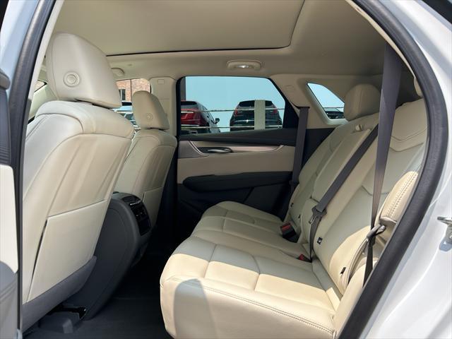 new 2025 Cadillac XT5 car, priced at $61,090