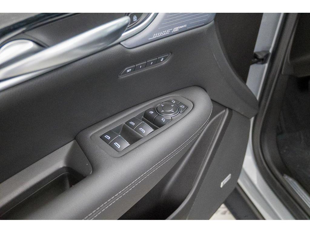 new 2025 Cadillac XT5 car, priced at $52,090