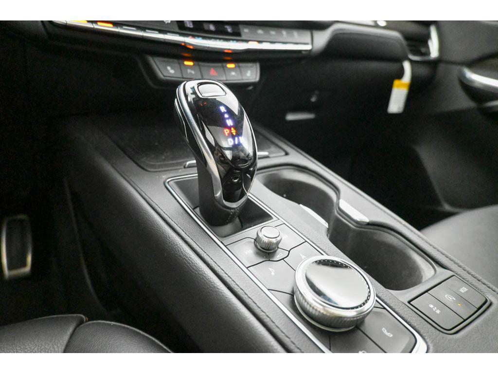 used 2020 Cadillac XT4 car, priced at $28,294