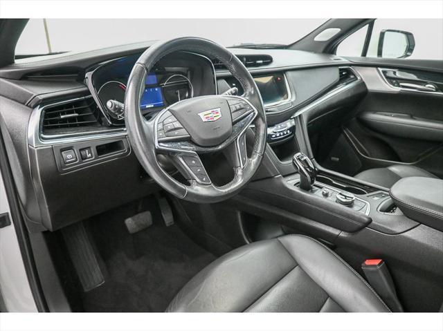 used 2022 Cadillac XT5 car, priced at $31,299