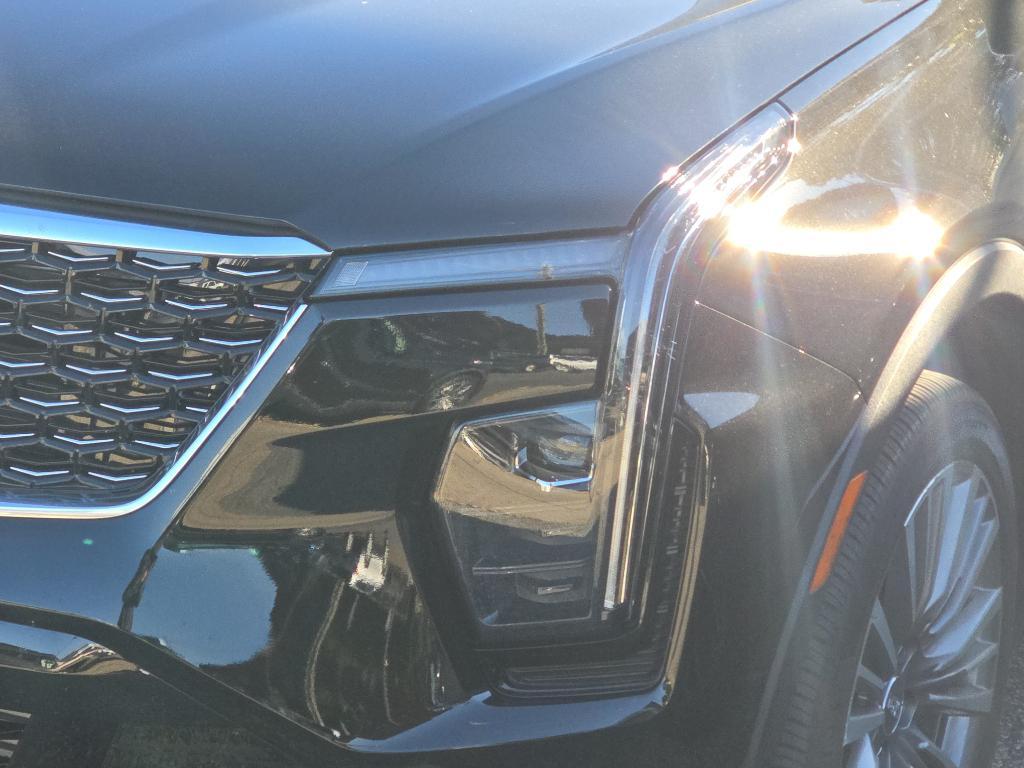 used 2024 Cadillac XT4 car, priced at $35,537