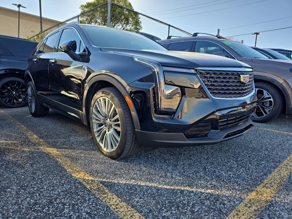 used 2024 Cadillac XT4 car, priced at $35,537