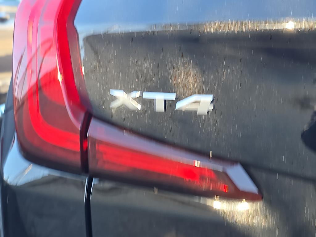 used 2024 Cadillac XT4 car, priced at $35,537