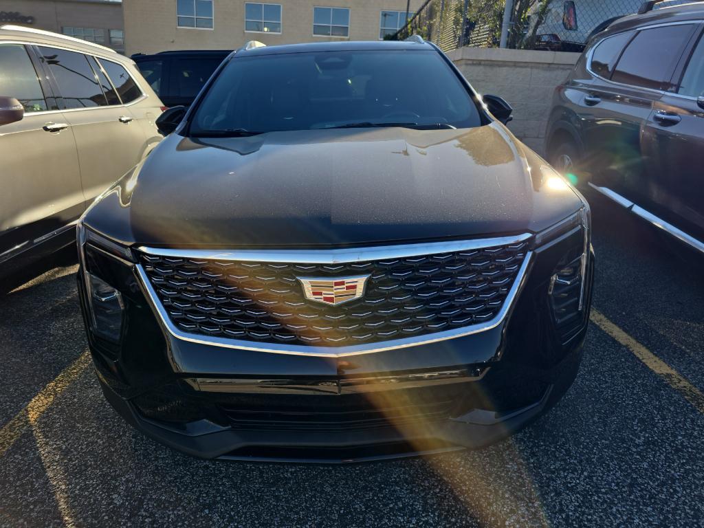 used 2024 Cadillac XT4 car, priced at $35,537