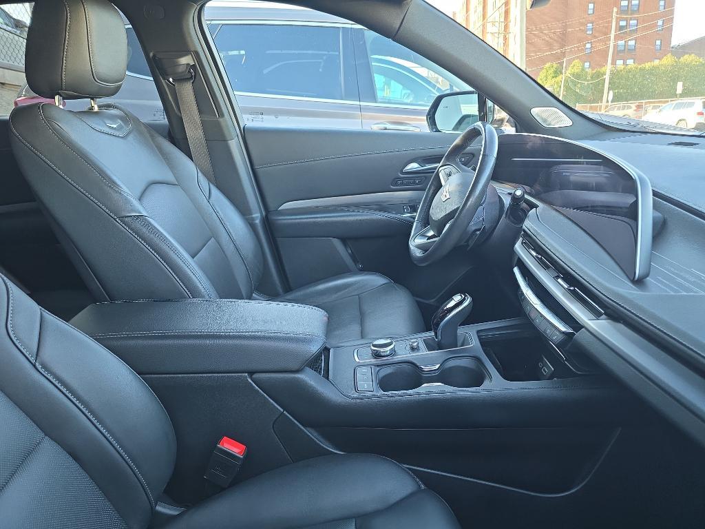 used 2024 Cadillac XT4 car, priced at $35,537