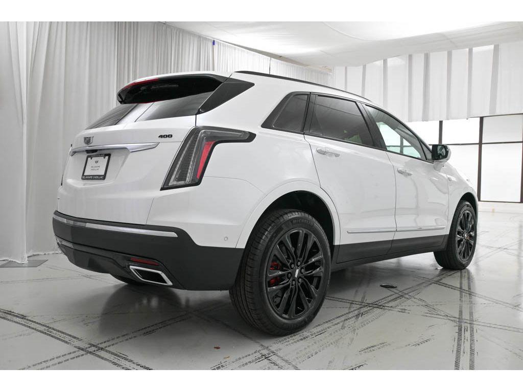 new 2025 Cadillac XT5 car, priced at $68,780