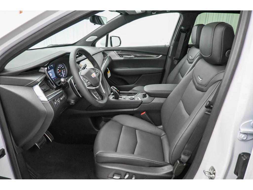 new 2025 Cadillac XT5 car, priced at $68,780