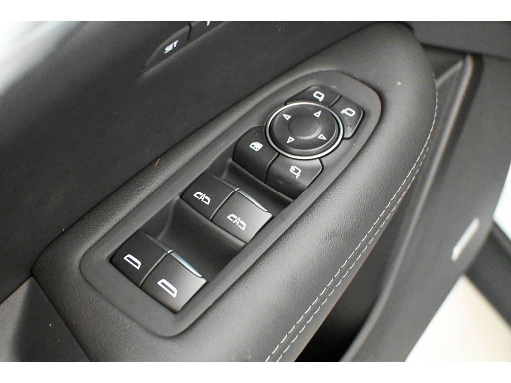 new 2025 Cadillac XT5 car, priced at $68,780