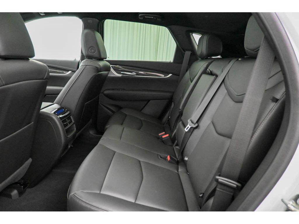 new 2025 Cadillac XT5 car, priced at $68,780