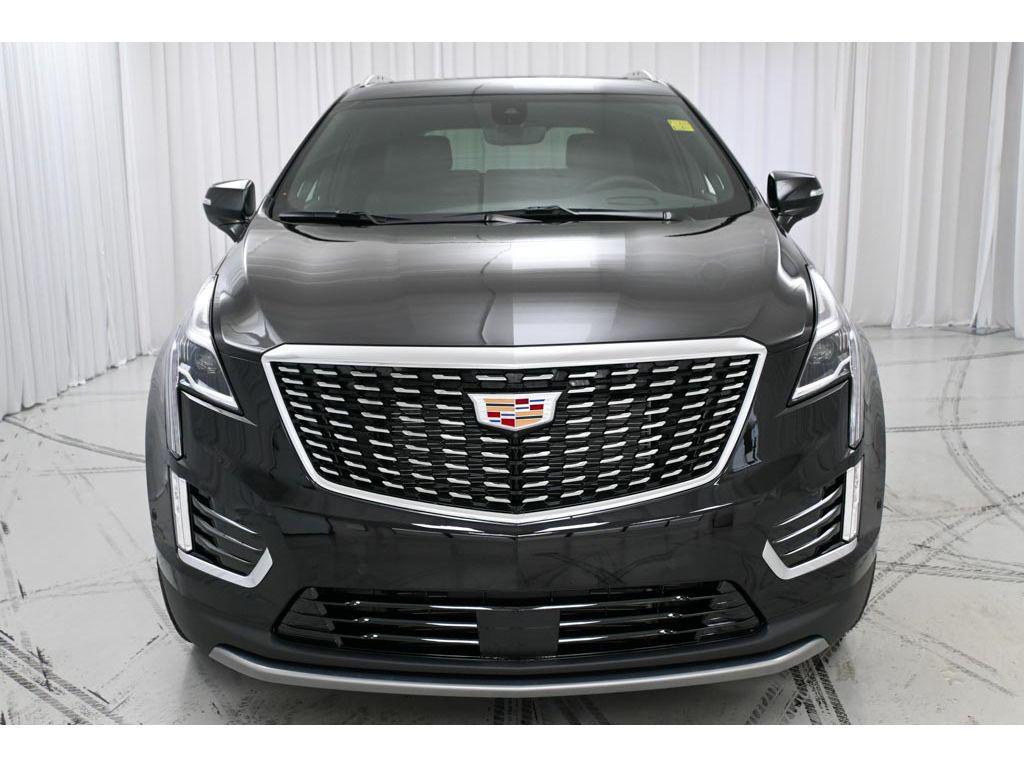 new 2025 Cadillac XT5 car, priced at $60,490