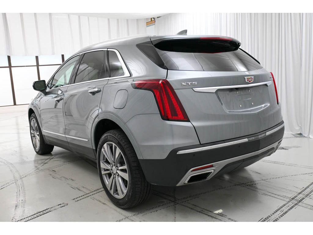 used 2024 Cadillac XT5 car, priced at $34,494