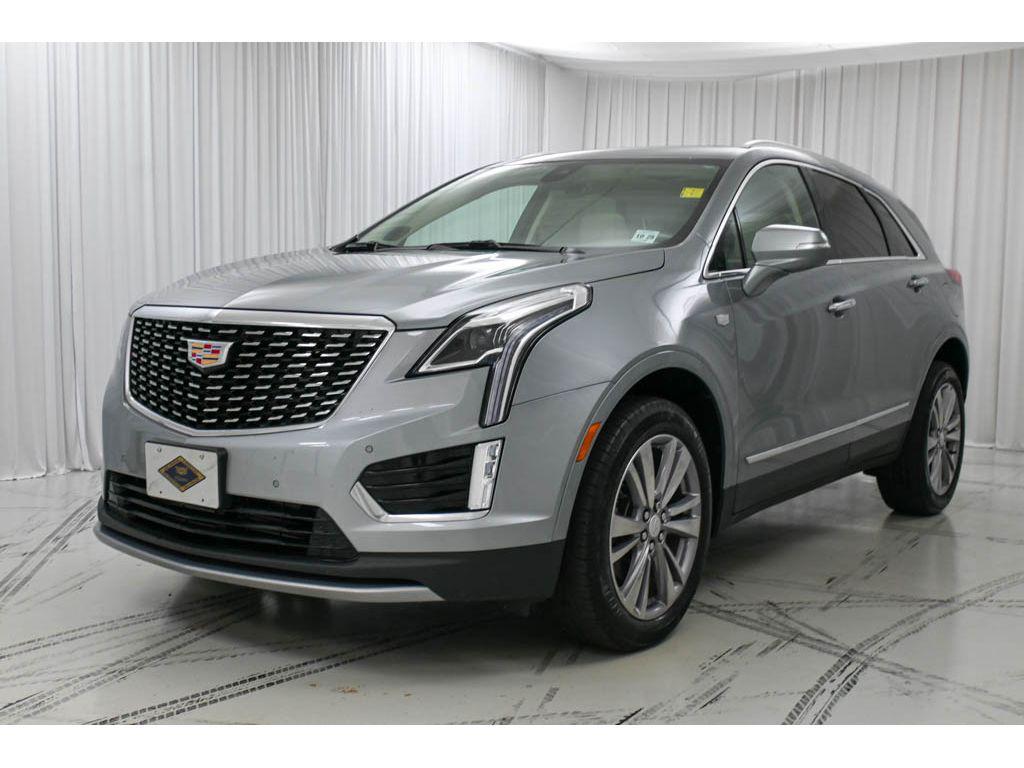 used 2024 Cadillac XT5 car, priced at $34,494