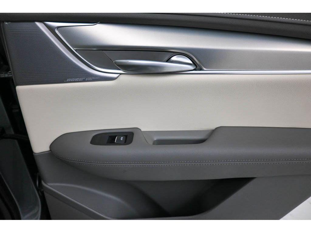 used 2024 Cadillac XT5 car, priced at $34,494