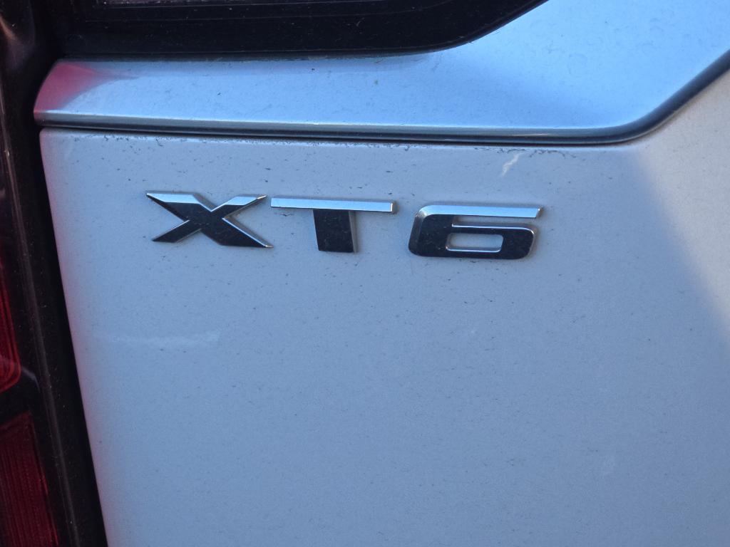 used 2024 Cadillac XT6 car, priced at $47,992